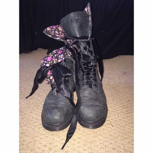 Dr. marten triumph boot