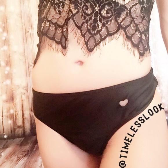 Hot bikini bottom heart shaped tan cutout - Picture 3 of 4