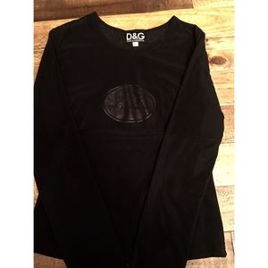 D&G long sleeve black shirt! 💃🏻💋