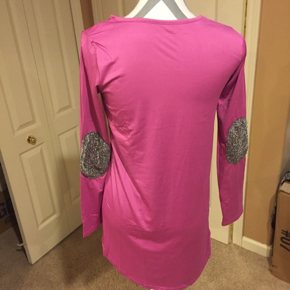 Top - Picture 2 of 2