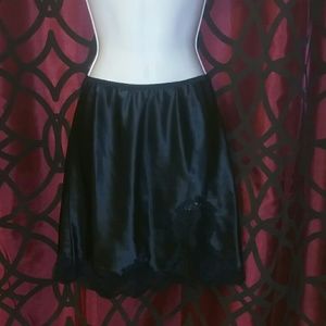 Vintage Black Victoria's Secret underskirt/slip