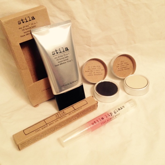 Stila Other - New. Stila makeup bundle.