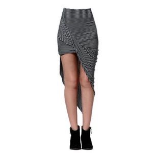 Kendall and Kylie Pac Sun skirt, size small