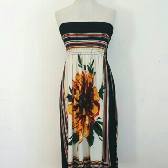 Christina Love Dresses & Skirts - Golden Flower Midi Dress NWT