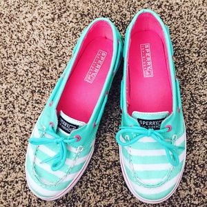 Women's Sperry's size 5Y (women's 7)