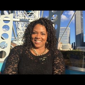 Meet your Posher, Nayree