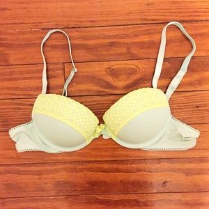 Aerie push-up bra.  32A.