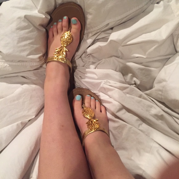 pineapple flip flops target