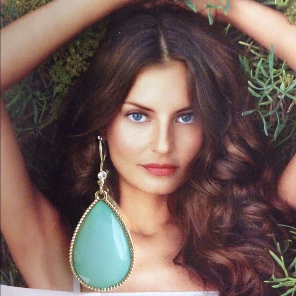 SALE ⤵️International Concepts Aqua Drop Earrings🎀