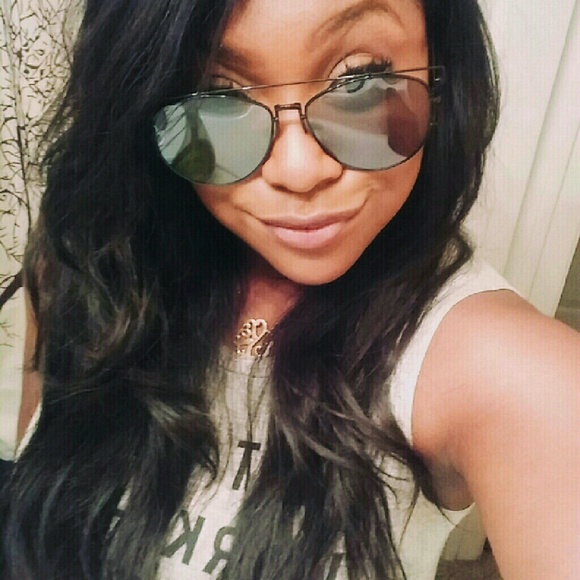 Black on black oversized retro sunnies - Picture 4 of 4