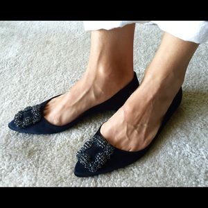 Manolo Blahnik 38 (37.5 US) Hangisi flats