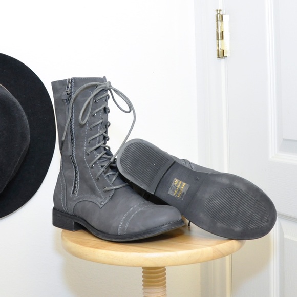 zip up military stylelace up boots w zipper detail