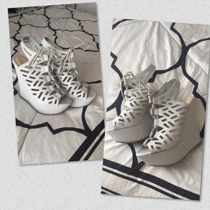 ✨ Great Summer Wedge ✨