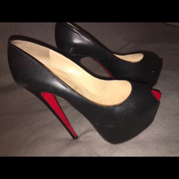 100% Authentic Christian Louboutin Highness Pump - Picture 1 of 4