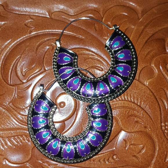 💛Hoop Earrings💛 - Picture 1 of 2