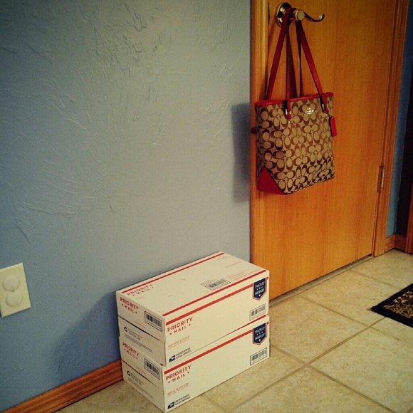 Fast Shipper!!! - Picture 1 of 2