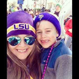 Meet your Posher, Elizabeth