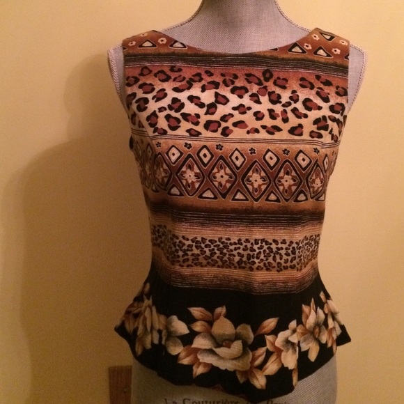 Jessica Howard top, M