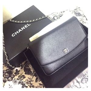 Chanel wallet on chain (sevruga leather)