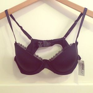 Soma intimates lace trimmed bra