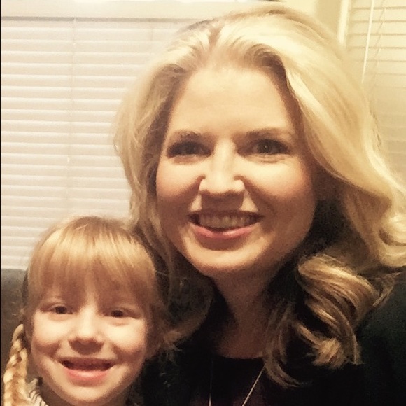 Meet your Posher, Keri - Picture 1 of 1