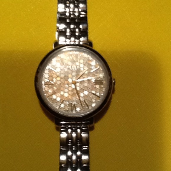 Fossil Watch - Picture 2 of 2