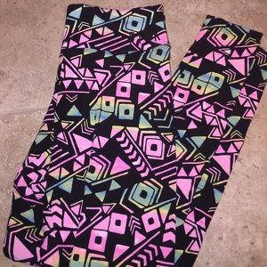 PINK yoga leggings
