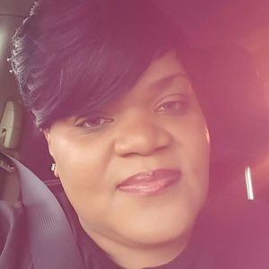 Meet your Posher, Latoya