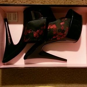 ♡ Cherry Blossom Heels