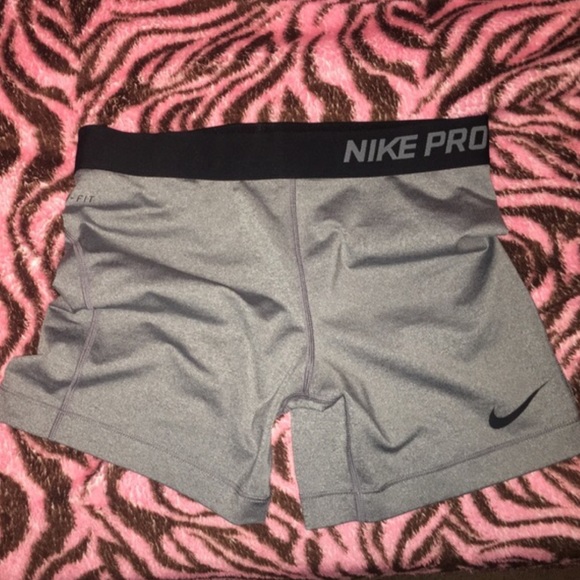 NWOT NIKE PRO SHORTS SPANDEX