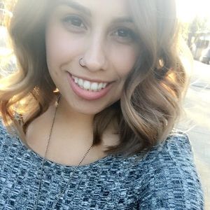 Meet your Posher, Monique