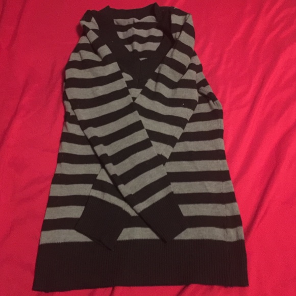 Sweater - Picture 1 of 1