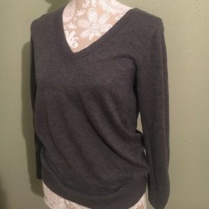 V neck sweater