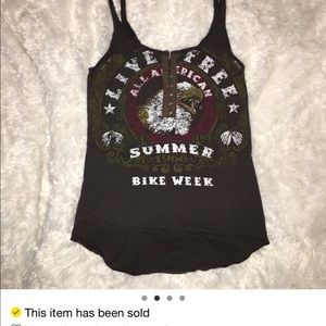 I need this tank top. Medium.😩