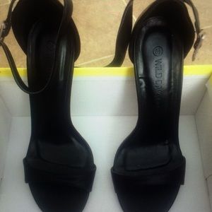 Open toes black heels size 8.5