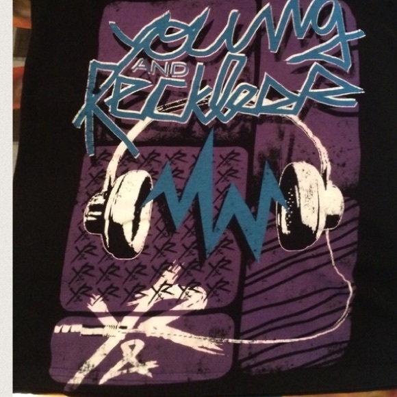 Young & Reckless Graphic TShirt - Picture 2 of 3