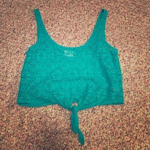 Black Poppy PacSun Crop - Size S