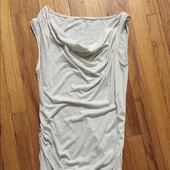 Tank top - Picture 2 of 3