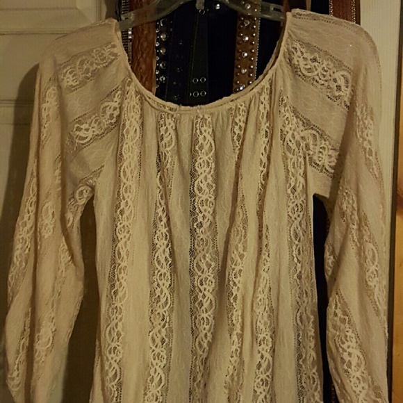 Top - Picture 1 of 2
