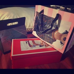 THANK YOU POSHMARK  & FELLOW POSHERss💙💙💙💙