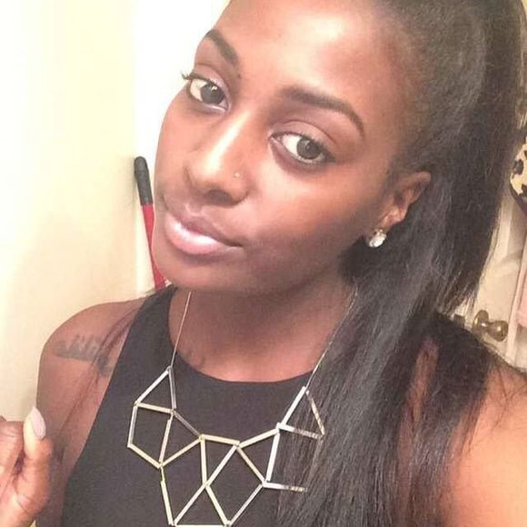 Meet your Posher, Fatimah - Picture 1 of 1