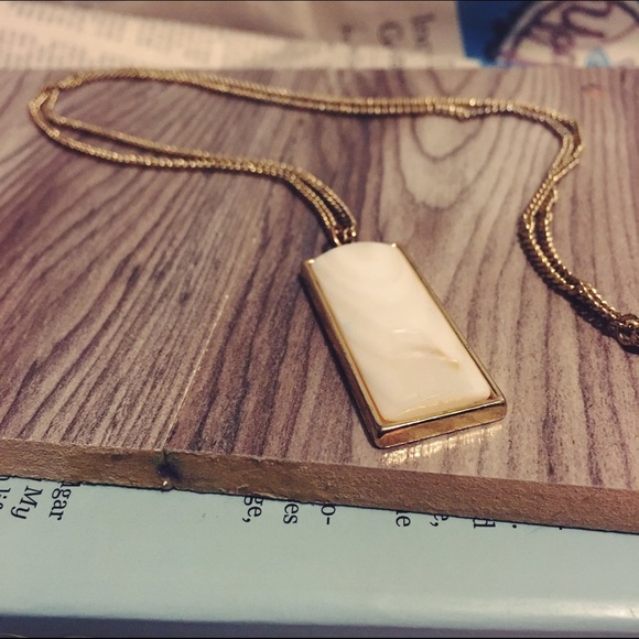 White Stone/Golden Chain