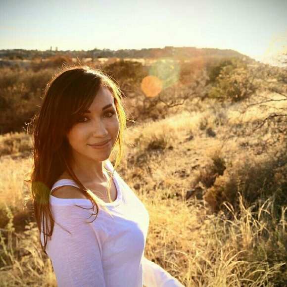 Meet your Posher, Hannah - Picture 1 of 1