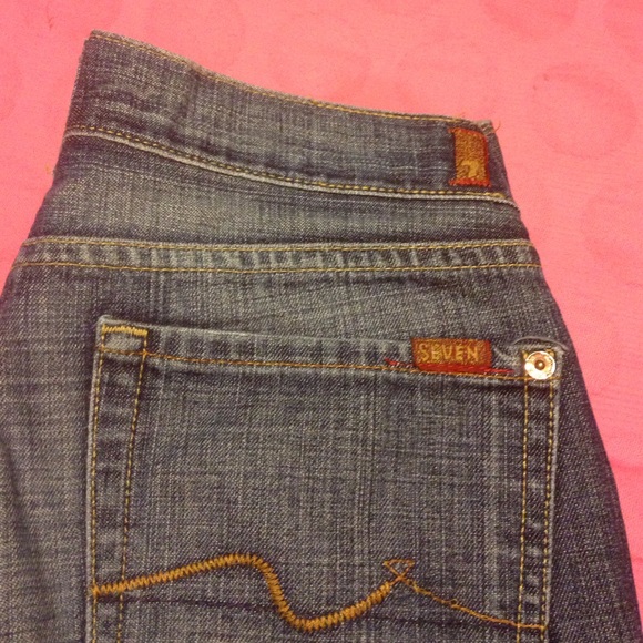 7 Jeans - Picture 2 of 4