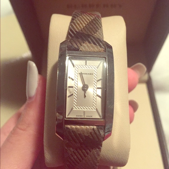 ***SOLD***💯 Authentic Burberry watch BU9508