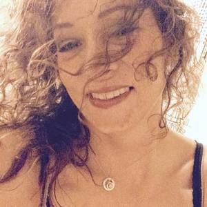 Meet your Posher, Robyn