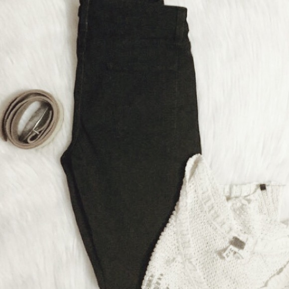 🔮Carmar Skinny Jeans🌿 - Picture 1 of 4