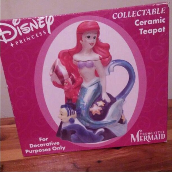 🌺🐬NIB LITTLE MERMAID TEA POT🐬🌺