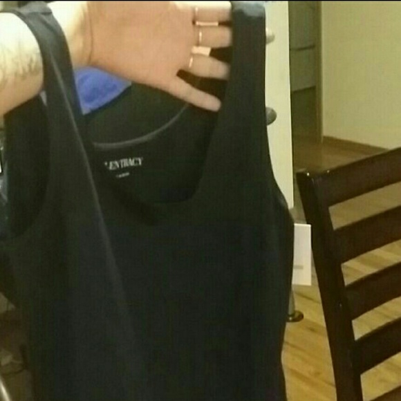 ?NWT? TANK TOP - Picture 2 of 3