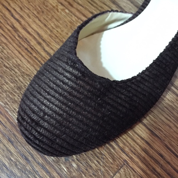 Anthropologie Fish Scale Flats Size 9.5